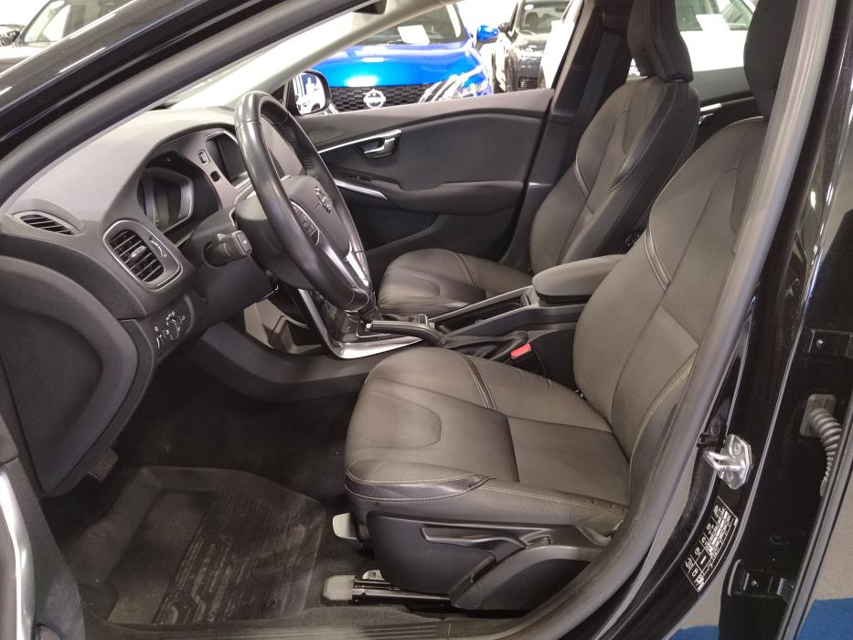 VOLVO V40 Cross Country 2018