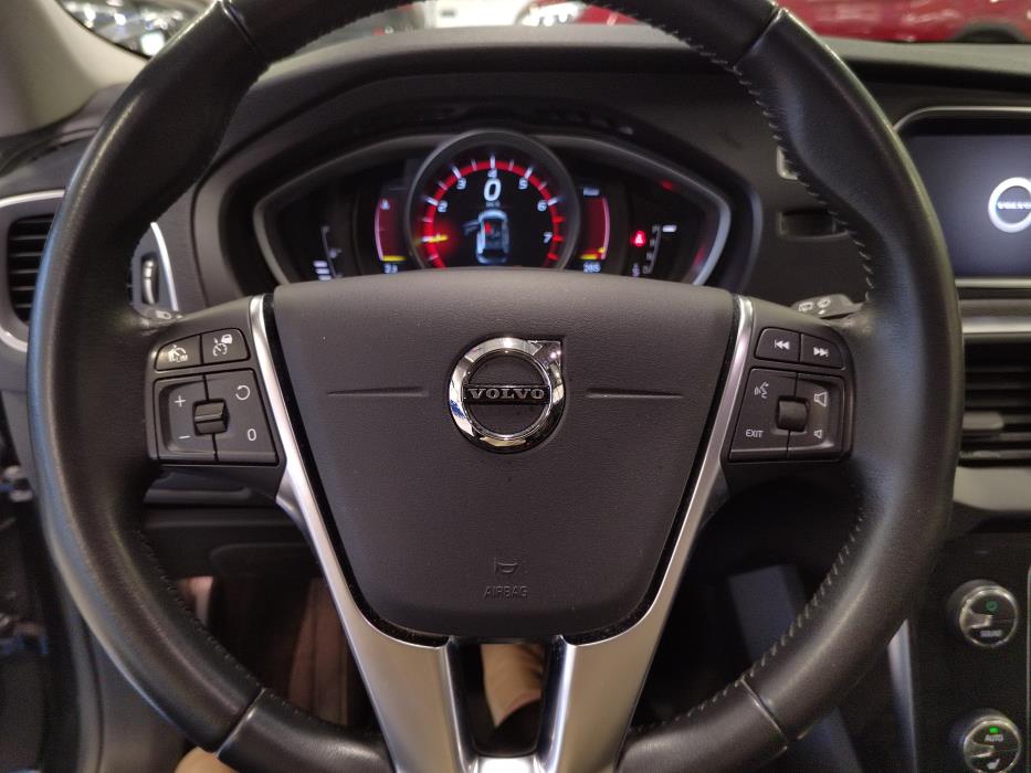 VOLVO V40 Cross Country 2018