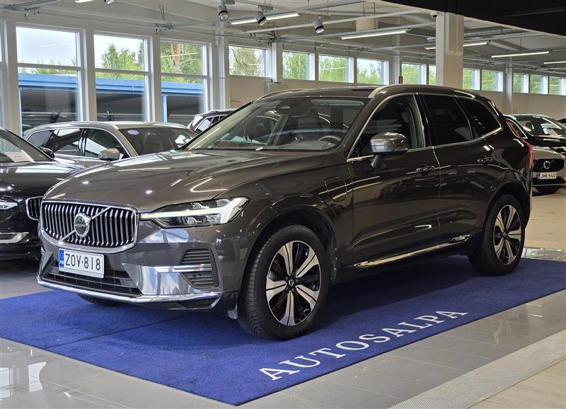 VOLVO XC60 2023