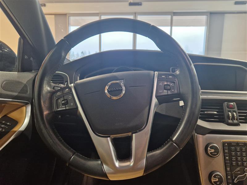 VOLVO V40 Cross Country 2017