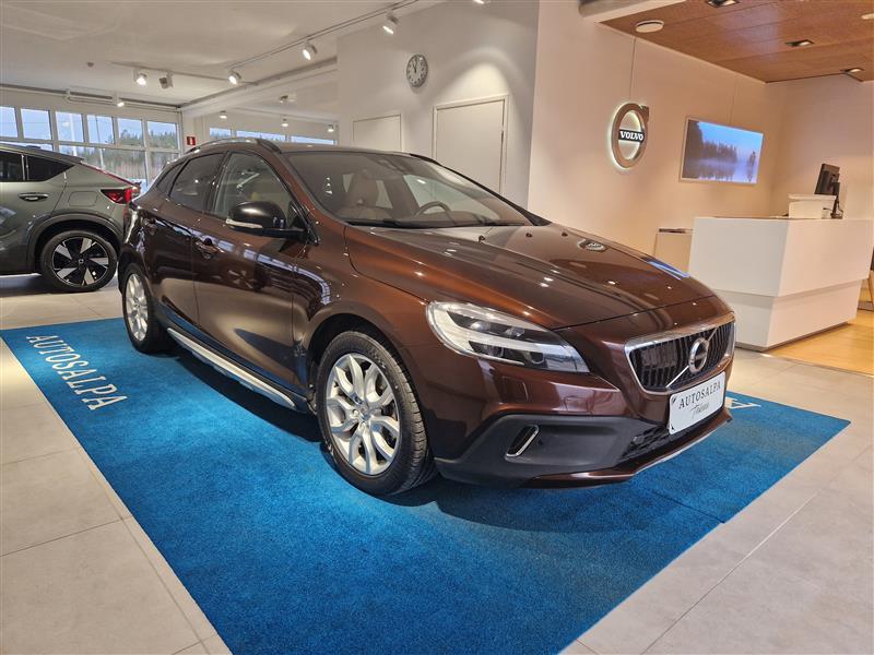 VOLVO V40 Cross Country 2017