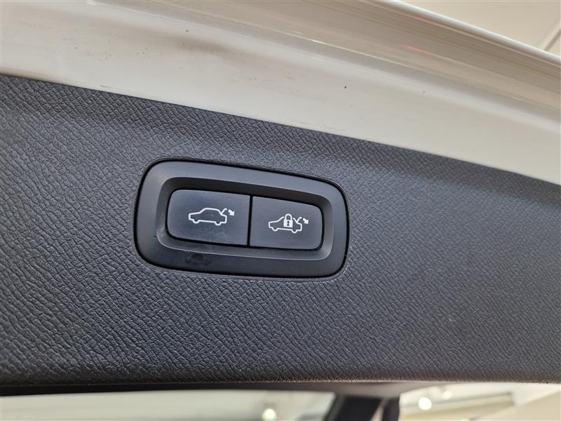 VOLVO XC90 2019