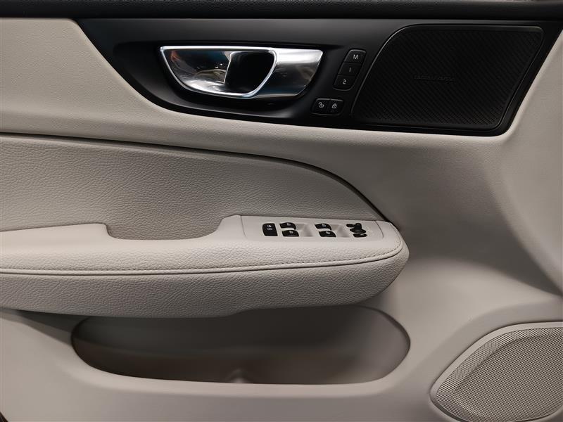 VOLVO V60 2019