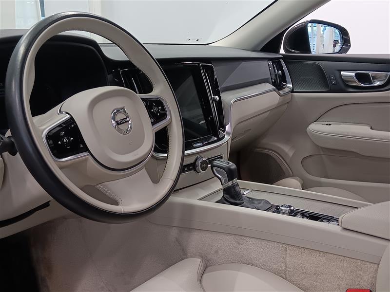 VOLVO V60 2019