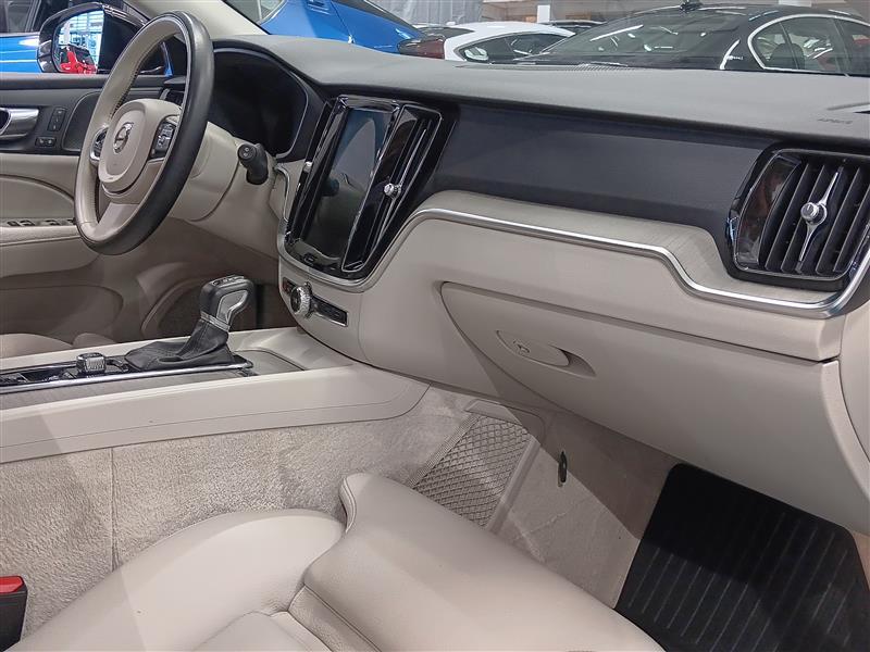VOLVO V60 2019