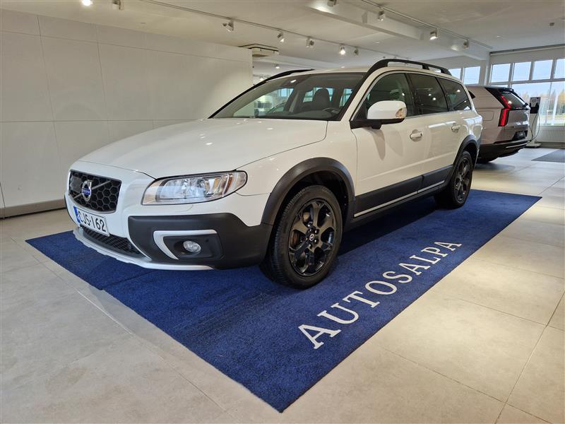 VOLVO XC70 2015