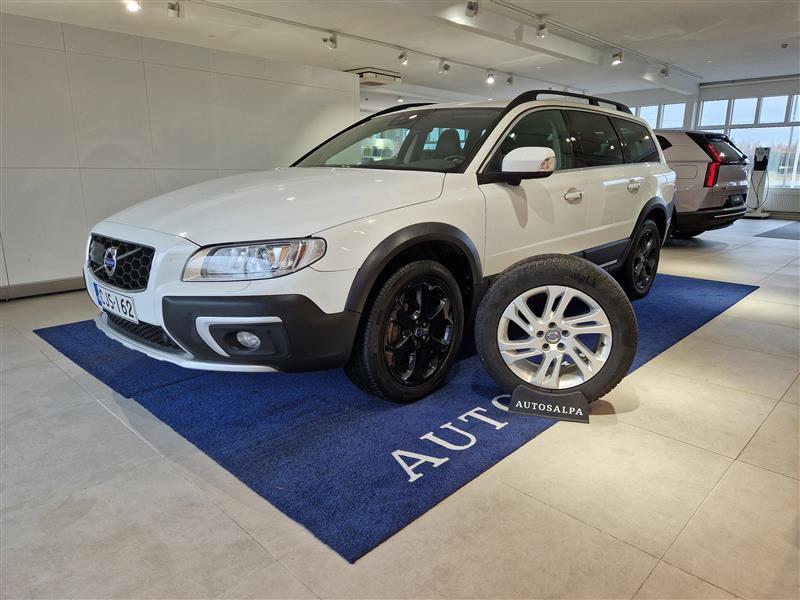 VOLVO XC70 2015
