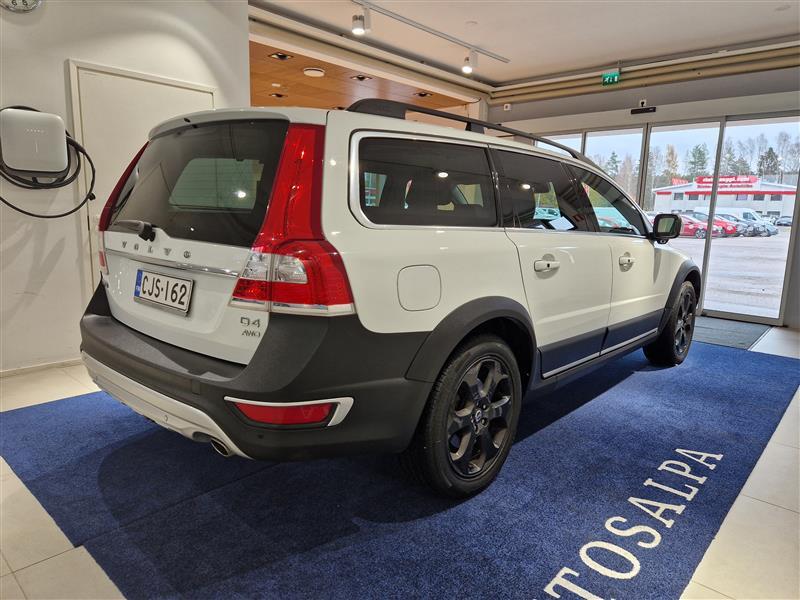 VOLVO XC70 2015