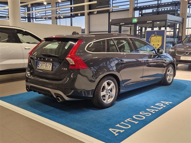VOLVO V60 2018