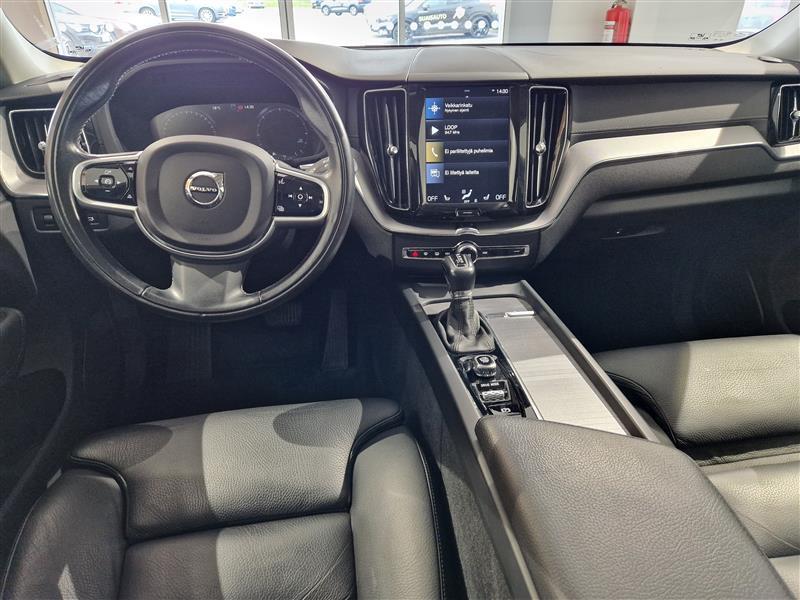 VOLVO XC60 2019