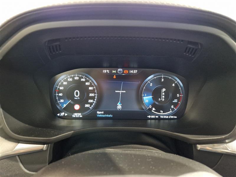 VOLVO XC60 2019