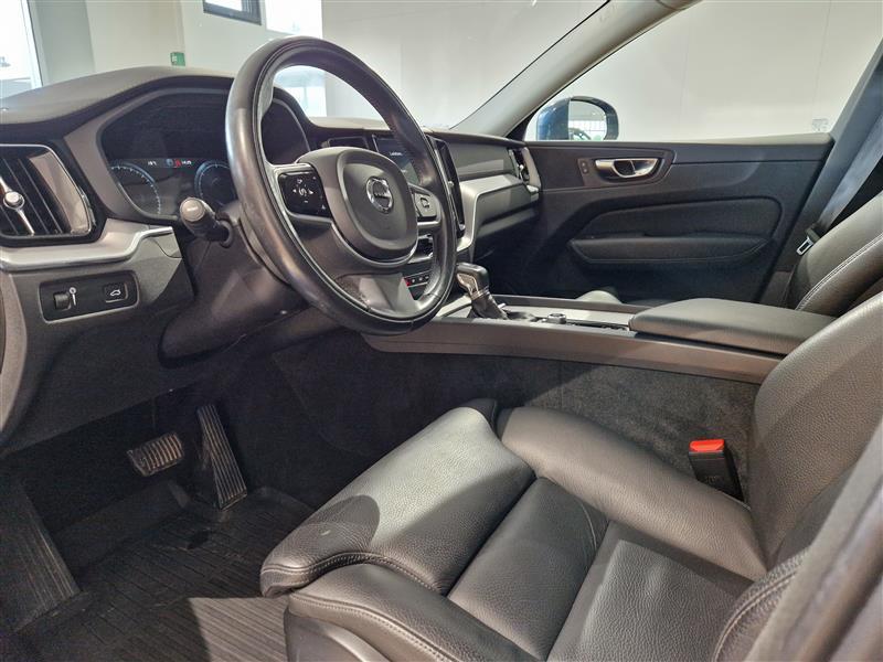 VOLVO XC60 2019