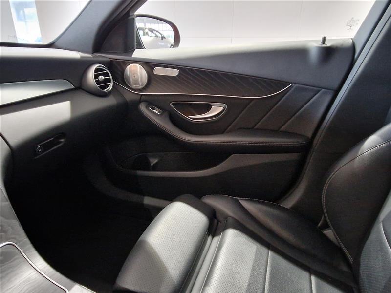 MERCEDES-BENZ C 2016