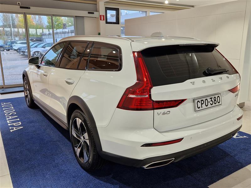 VOLVO V60 Cross Country 2021