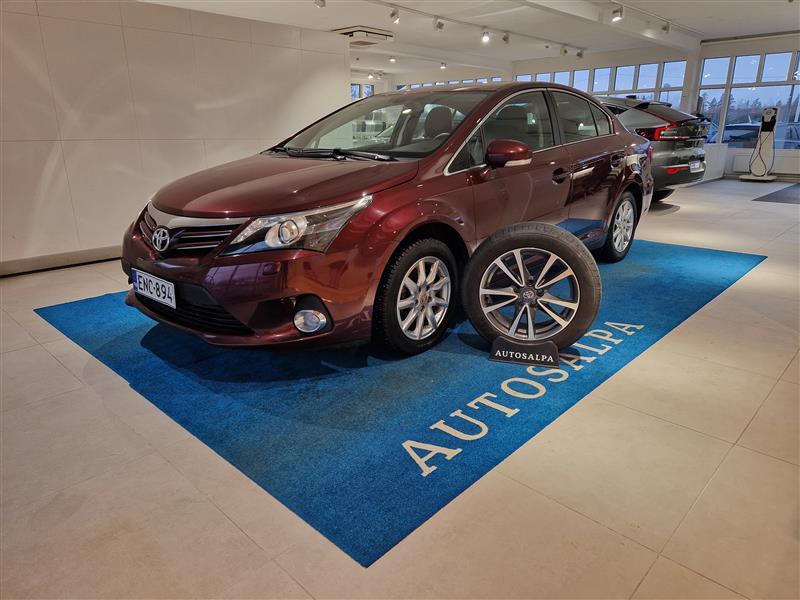 TOYOTA Avensis 2013