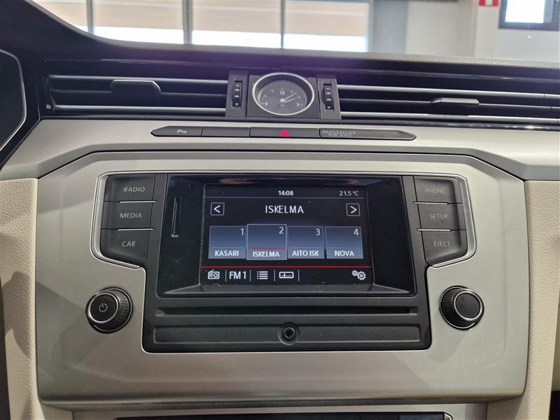 VOLKSWAGEN Passat 2015