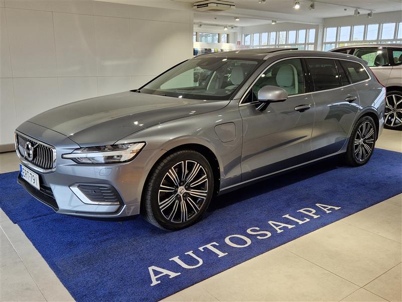 VOLVO V60 2020