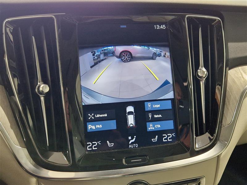 VOLVO V60 2020