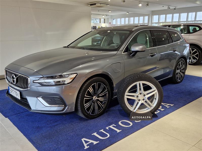 VOLVO V60 2020