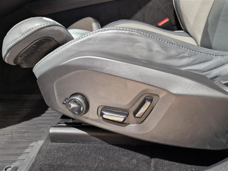 VOLVO XC60 2020