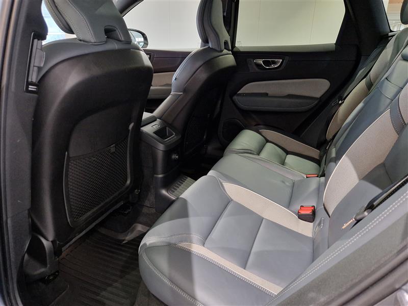 VOLVO XC60 2020