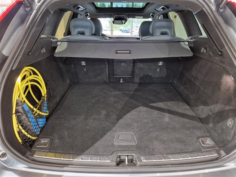 VOLVO XC60 2020