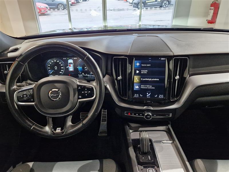VOLVO XC60 2020