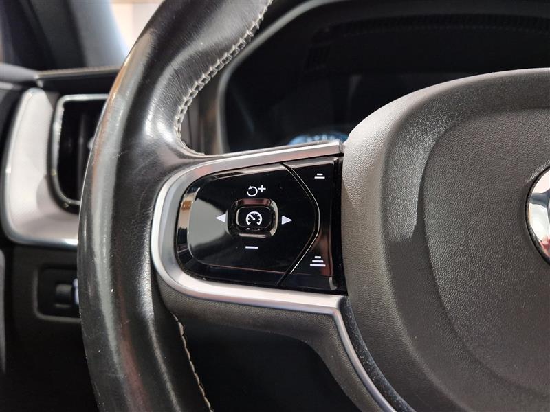 VOLVO XC60 2020