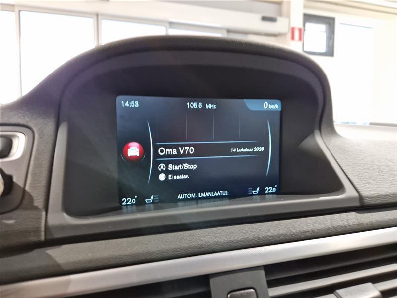 VOLVO V70 2015