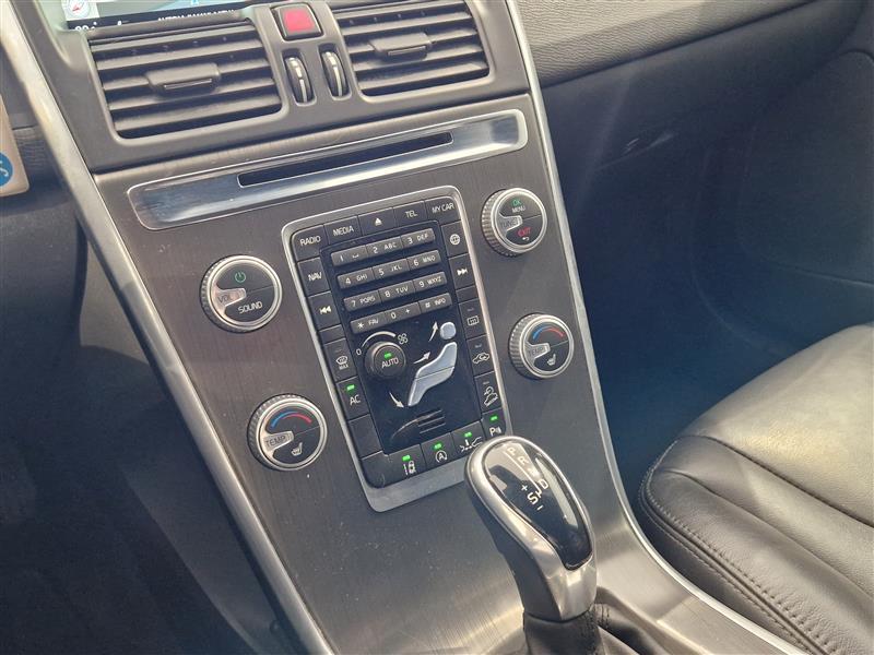 VOLVO XC60 2016