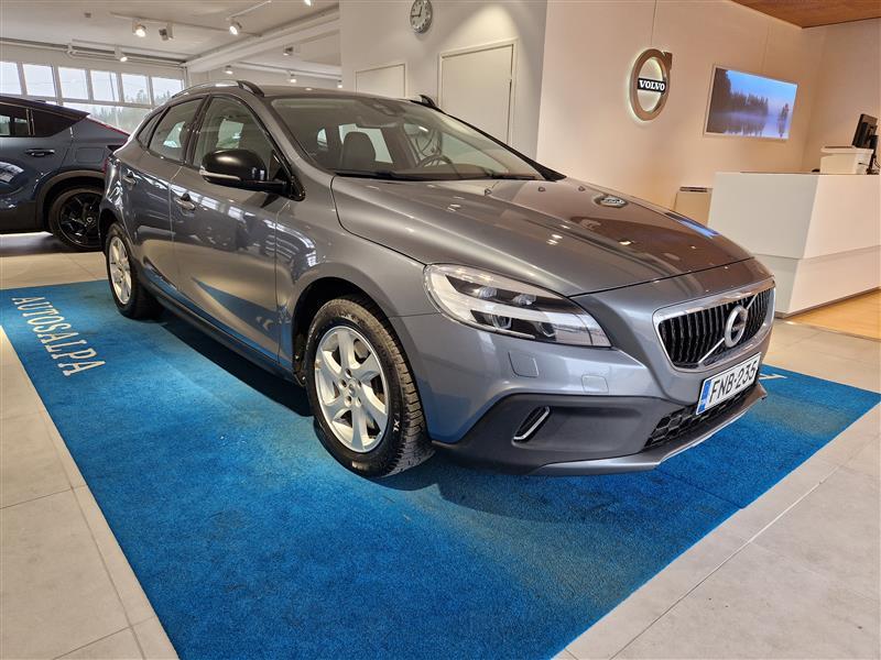 VOLVO V40 Cross Country 2018
