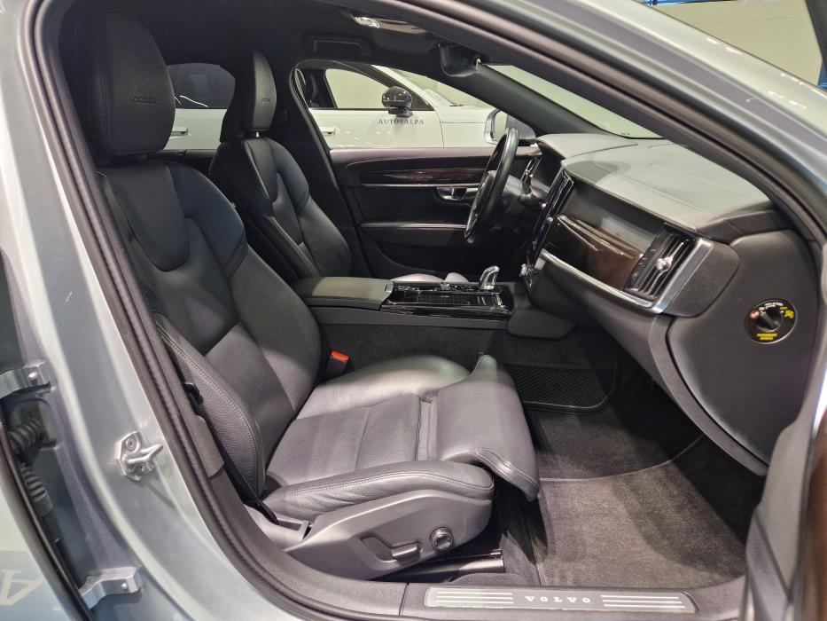 VOLVO S90 2019