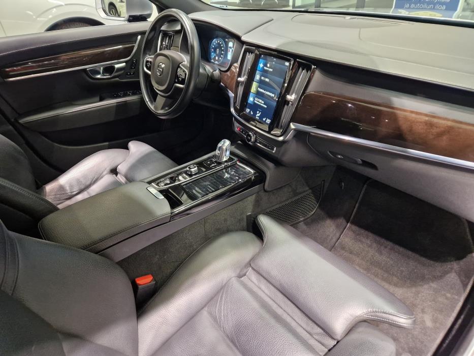 VOLVO S90 2019