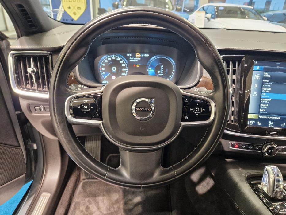 VOLVO S90 2019