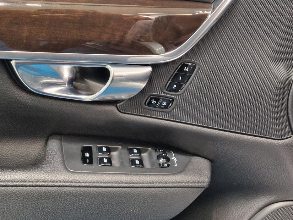 VOLVO S90 2019