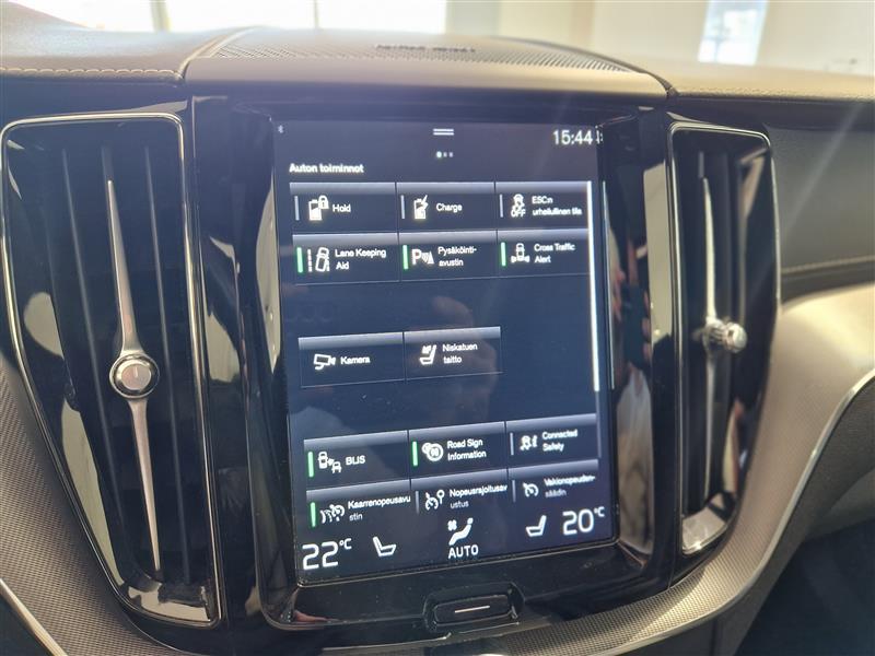 VOLVO XC60 2020
