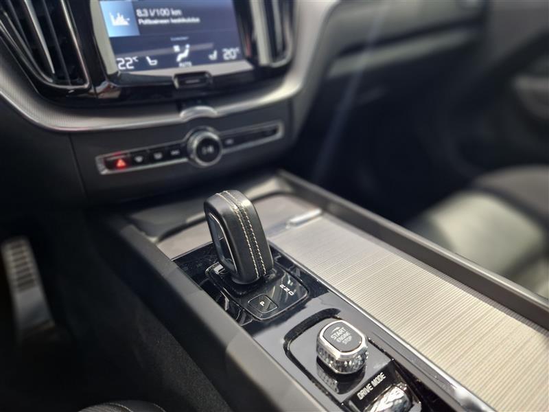 VOLVO XC60 2020