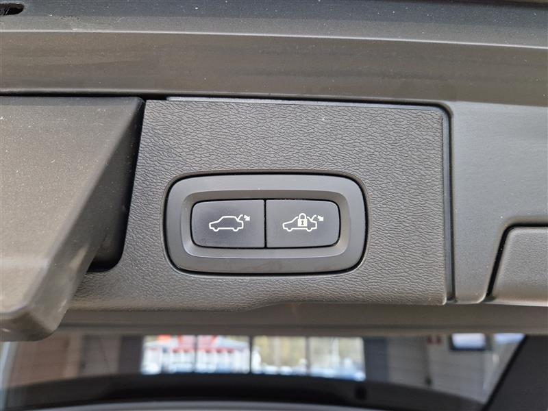 VOLVO XC60 2020