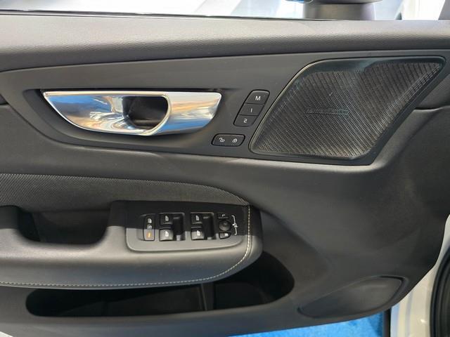 VOLVO XC60 2020
