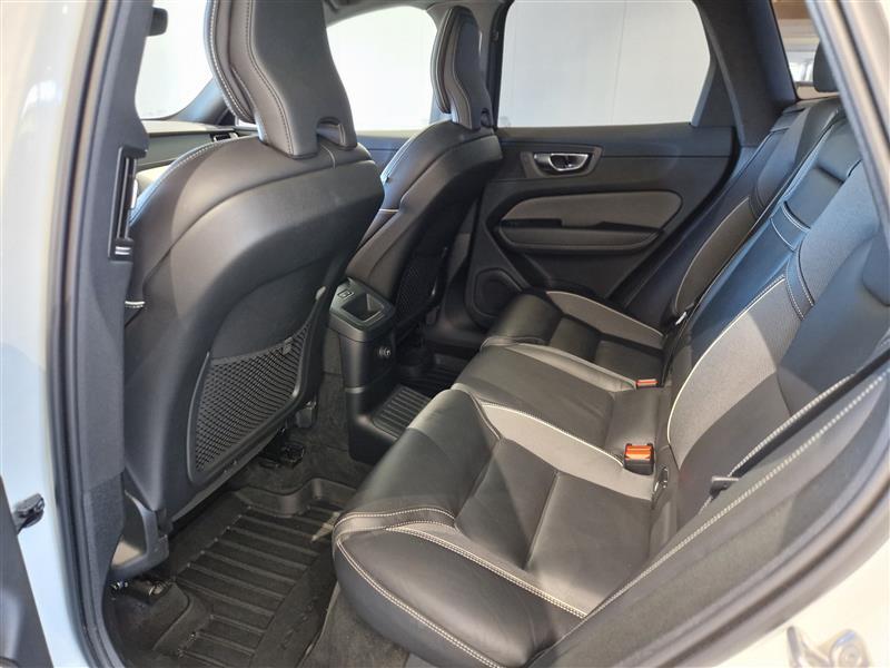 VOLVO XC60 2020