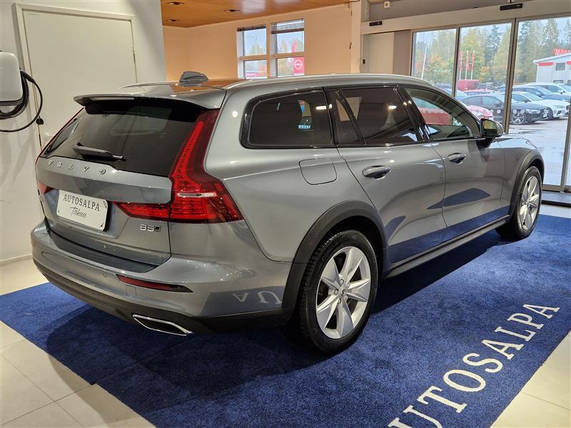 VOLVO V60 Cross Country 2021
