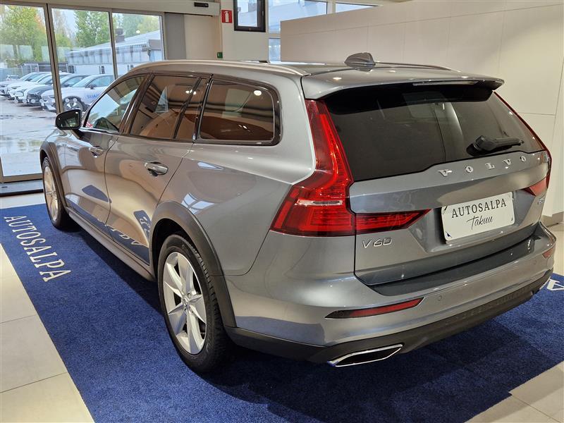 VOLVO V60 Cross Country 2021
