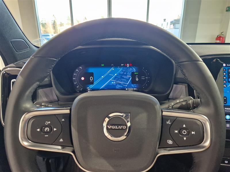 VOLVO C40 2023