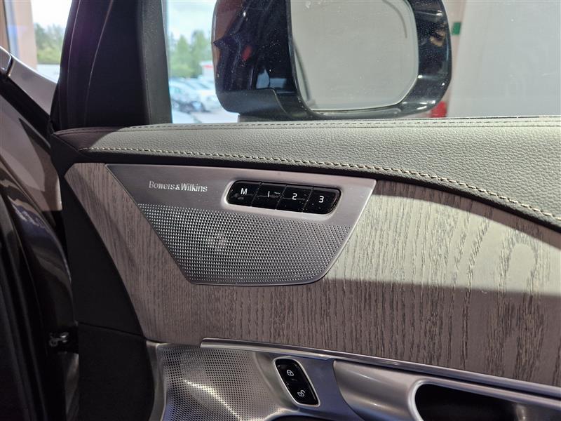 VOLVO XC90 2024
