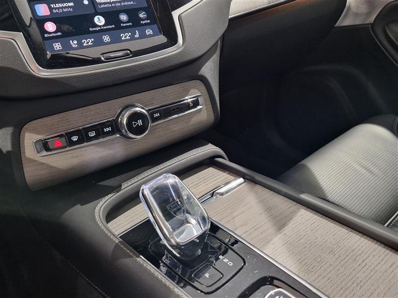 VOLVO XC90 2024