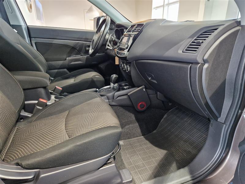 MITSUBISHI ASX 2015
