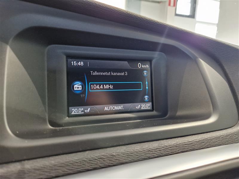 VOLVO V40 2017