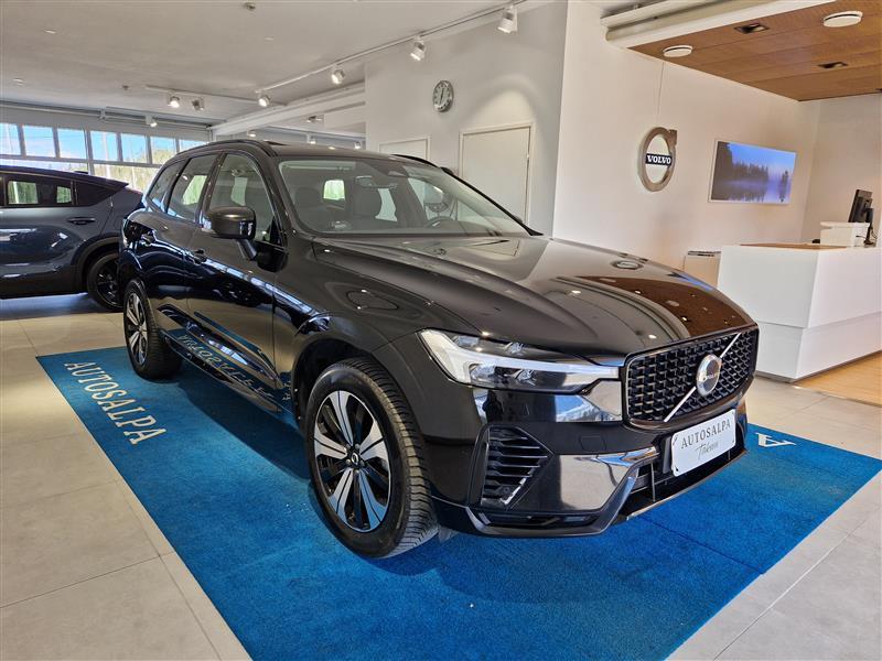 VOLVO XC60 2023