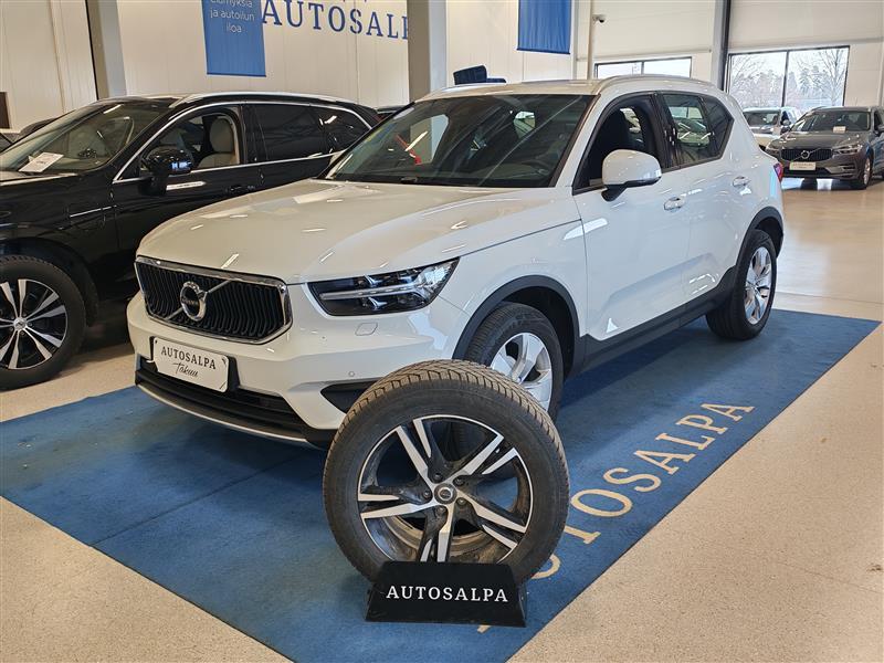 VOLVO XC40 2020