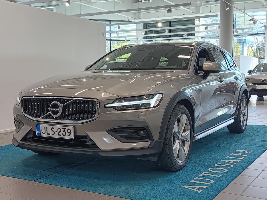 VOLVO V60 Cross Country 2021